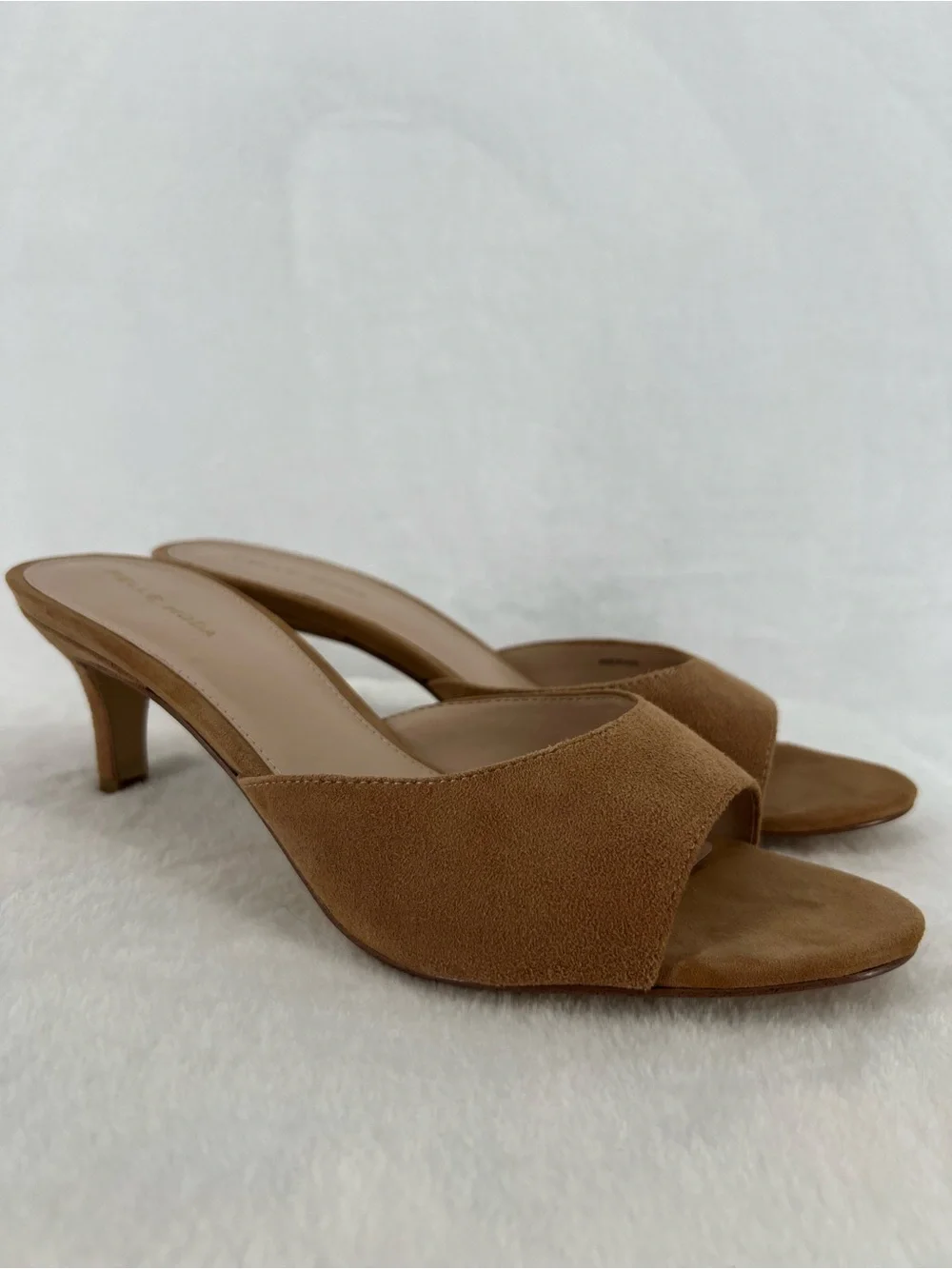 Pelle Moda Unia Suede Kitten Heel Sandal Comfy Mule Neutral Minimalist 9.5